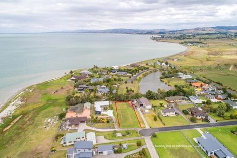 Photo of property in 16 Mylindas Road, Whakatiwai, Miranda, 2473