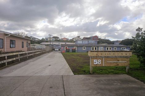 Photo of property in 60 Seafront Road, Castlecliff, Whanganui, 4501