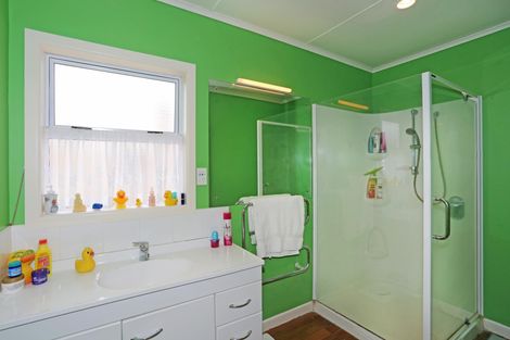 Photo of property in 18 Saint Johns Avenue, Tuakau, 2121