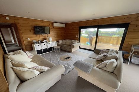 Photo of property in 30 Bluewater Place, Wattle Downs, Auckland, 2103