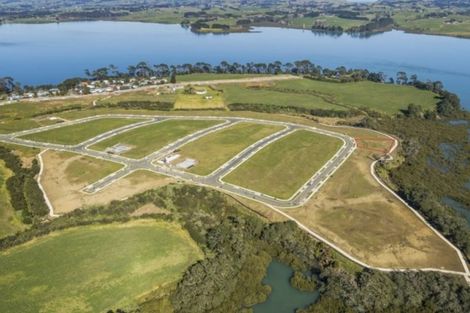 Photo of property in 59 Tahuna Minhinnick Drive, Glenbrook, 2681