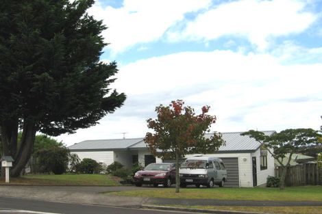 Photo of property in 13 Bronzewing Terrace, Unsworth Heights, Auckland, 0632