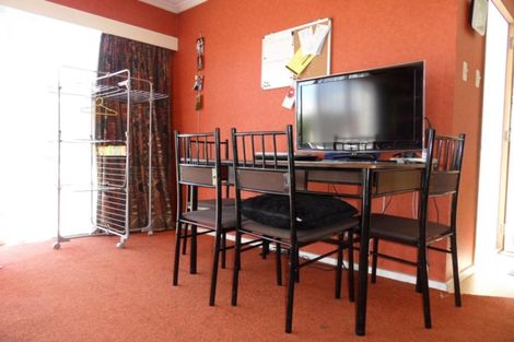 Photo of property in 70 Walker Crescent, East Gore, Gore, 9710