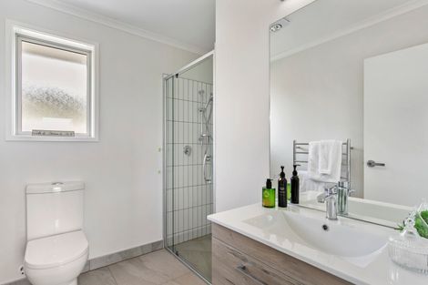 Photo of property in 11 Peet Row, Pokeno, 2471