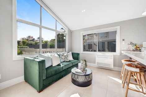 Photo of property in 11 Evelyn Road, Cockle Bay, Auckland, 2014