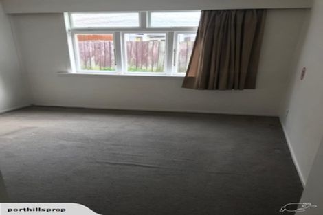 Photo of property in 22 Hawkhurst Road, Lyttelton, 8082