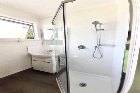 Photo of property in 31 Universal Drive, Henderson, Auckland, 0610