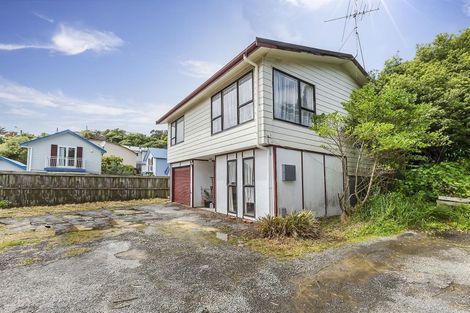 Photo of property in 13 Petherick Crescent, Johnsonville, Wellington, 6037