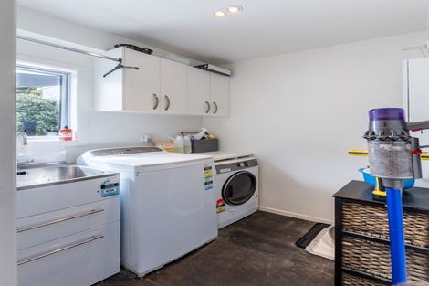 Photo of property in 38 Lynmore Drive, Hillpark, Auckland, 2102