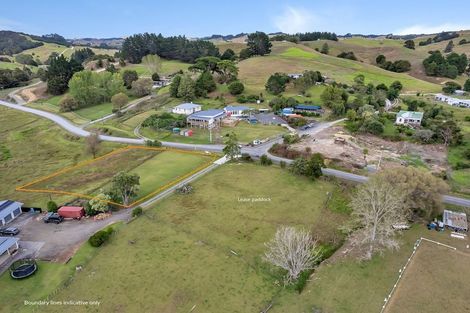 Photo of property in 29 Ararua Road, Waiotira, 0193