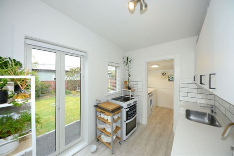 Photo of property in 45 Taupata Street, Redcliffs, Christchurch, 8081