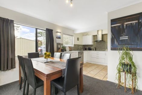 Photo of property in 1/121 Godley Road, Green Bay, Auckland, 0604