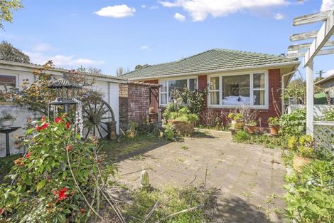 Photo of property in 18 Bond Street, Waltham, Christchurch, 8023