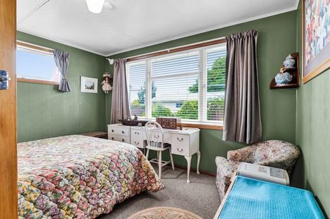 Photo of property in 16 Graham Street, Eltham, 4322