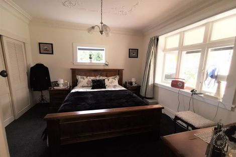 Photo of property in 85 Cambridge Terrace, Waterloo, Lower Hutt, 5011