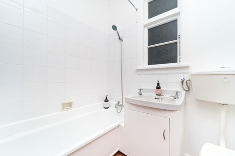 Photo of property in 8 Heretaunga Street, Palmerston North, 4414