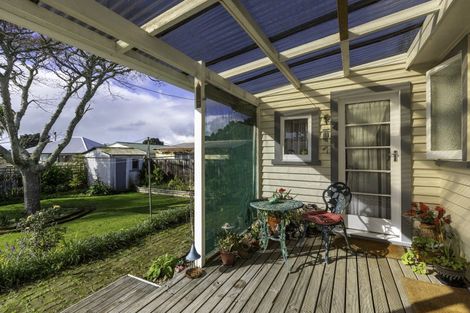 Photo of property in 120 Browne Street, Waitara, 4320