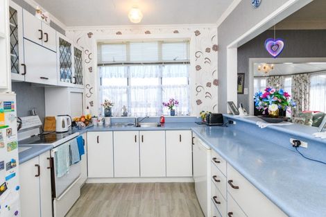 Photo of property in 5 Fairview Avenue, Feilding, 4702