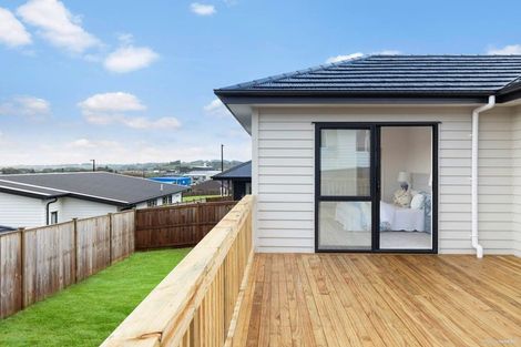 Photo of property in 2 Bellenden Crescent, Pokeno, 2402