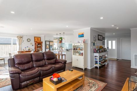 Photo of property in 158 Navigation Drive, Whitby, Porirua, 5024