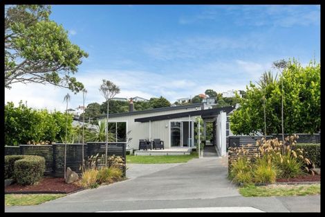 Photo of property in 49 Lohia Street, Khandallah, Wellington, 6035