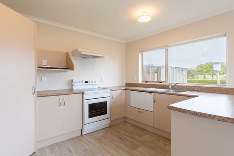 Photo of property in Rangeview Villas, 24/9 Fuller Close, Levin, 5510