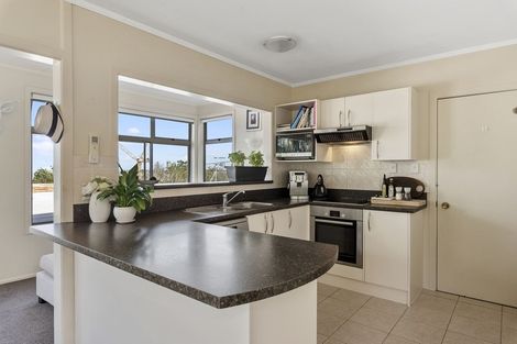 Photo of property in 1/2 Prospect Terrace, Milford, Auckland, 0620