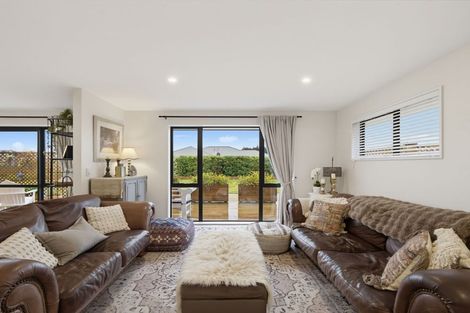 Photo of property in 2/3 Loe Place, Amberley, 7410