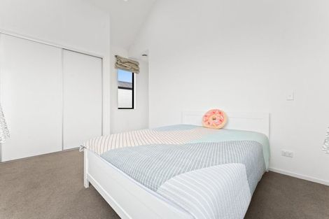 Photo of property in 47 Battalion Drive, Papakura, 2110