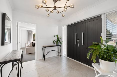 Photo of property in 32 Macphail Avenue, Rangiora, 7400