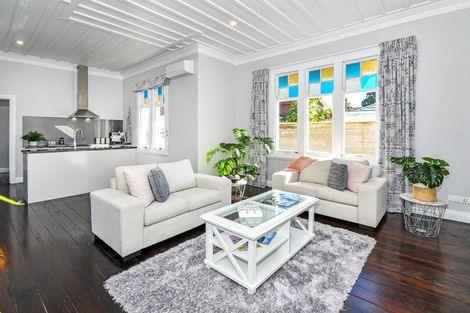 Photo of property in 1/7 Opaheke Road, Papakura, 2110