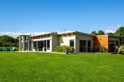 Photo of property in 296 Plymouth Road, Koru, New Plymouth, 4374