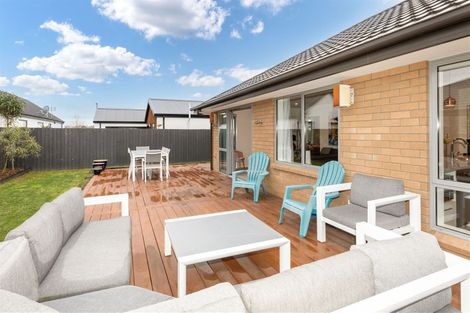 Photo of property in 32 Bradwell Crescent, Halswell, Christchurch, 8025