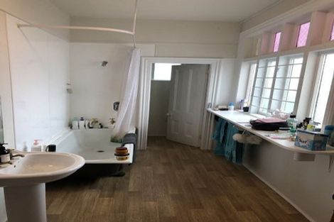 Photo of property in 244 The Terrace, Wellington Central, Wellington, 6011