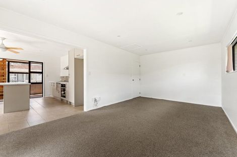 Photo of property in 12 Riverside Road, Orewa, 0931