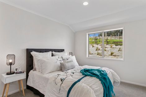 Photo of property in 11 Peet Row, Pokeno, 2471