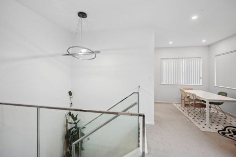 Photo of property in 1b Robin Lane, Browns Bay, Auckland, 0630