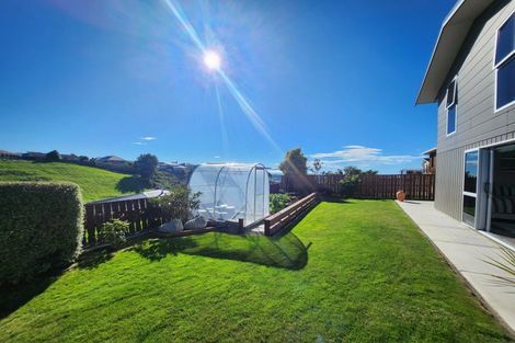 Photo of property in 8 Oakleigh Crescent, Oamaru North, Oamaru, 9400