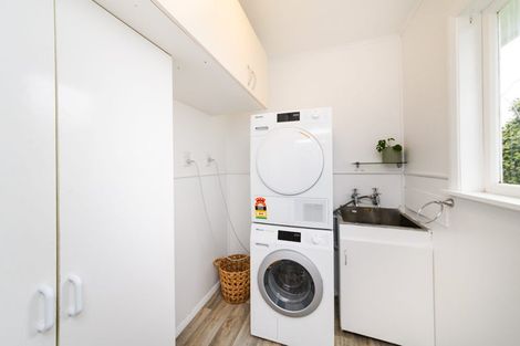 Photo of property in 7 Luton Street, Hokowhitu, Palmerston North, 4410