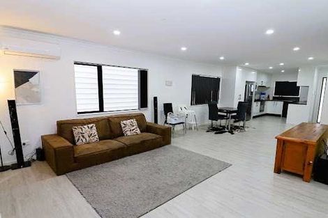 Photo of property in 4c Old Wairoa Road, Papakura, 2110