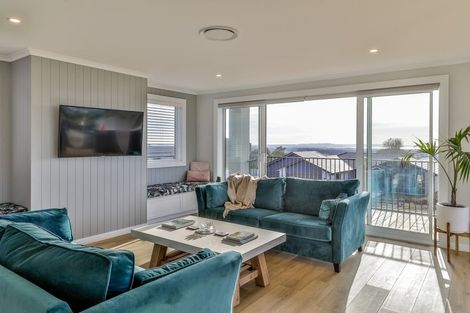 Photo of property in 6 Sellars Road, Bombay, 2675