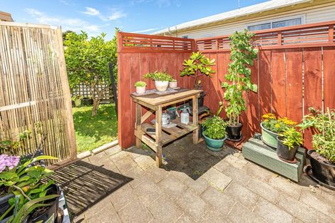 Photo of property in 6a Nikau Street, Tawhero, Whanganui, 4501
