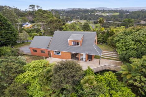 Photo of property in 174 Shaw Road, Oratia, Auckland, 0604