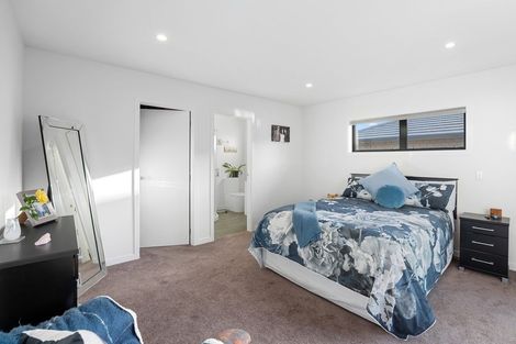 Photo of property in 2 Pohatu Lane, Otaki, 5512