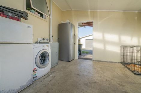 Photo of property in 16 Lee Street, Whitianga, 3510