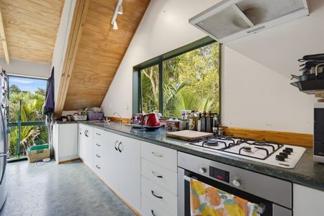 Photo of property in 102 Taylor Road, Waimauku, 0882