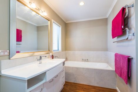 Photo of property in 206a Charles Street, Hastings, 4122