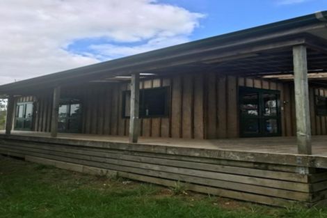 Photo of property in 60 Cobham Crescent, Kelston, Auckland, 0602