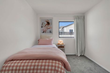 Photo of property in 15 Waitai Street, Castlecliff, Whanganui, 4501