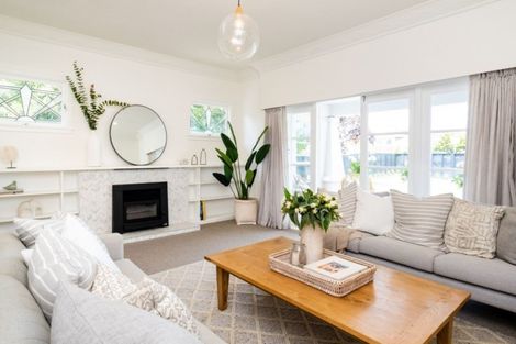 Photo of property in 51 Te Mata Road, Havelock North, 4130